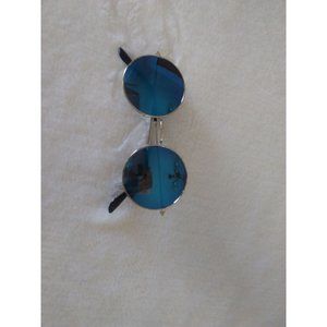 Petals & Peacocks blue tint round metal frame sunglasses